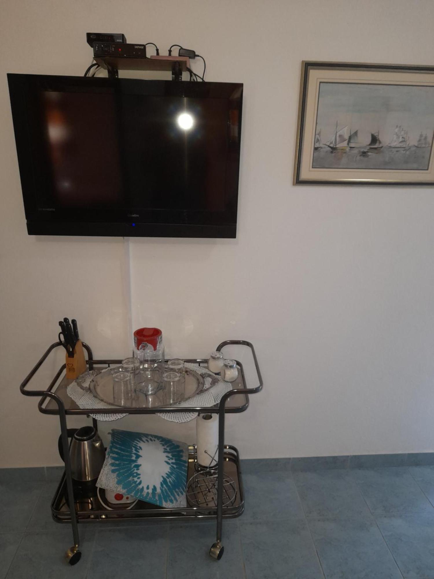 Appartement Nives B. à Supetar Extérieur photo